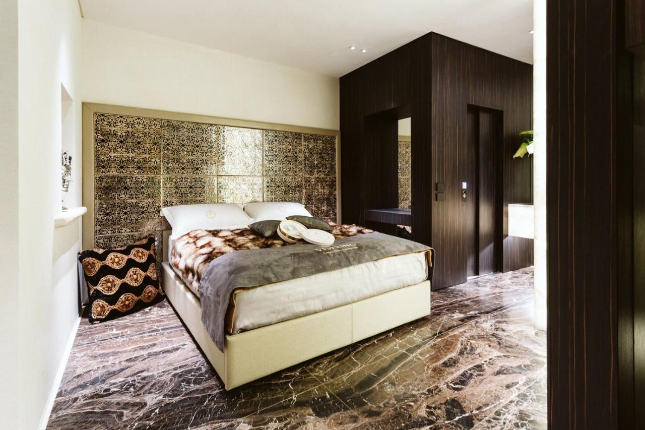 Bed and Breakfast The Harbour - Luxury Living à Trani Extérieur photo