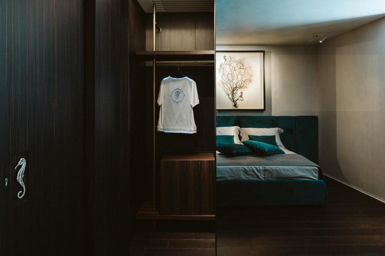 Bed and Breakfast The Harbour - Luxury Living à Trani Extérieur photo