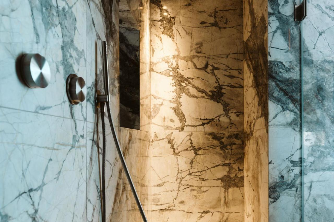 Bed and Breakfast The Harbour - Luxury Living à Trani Extérieur photo